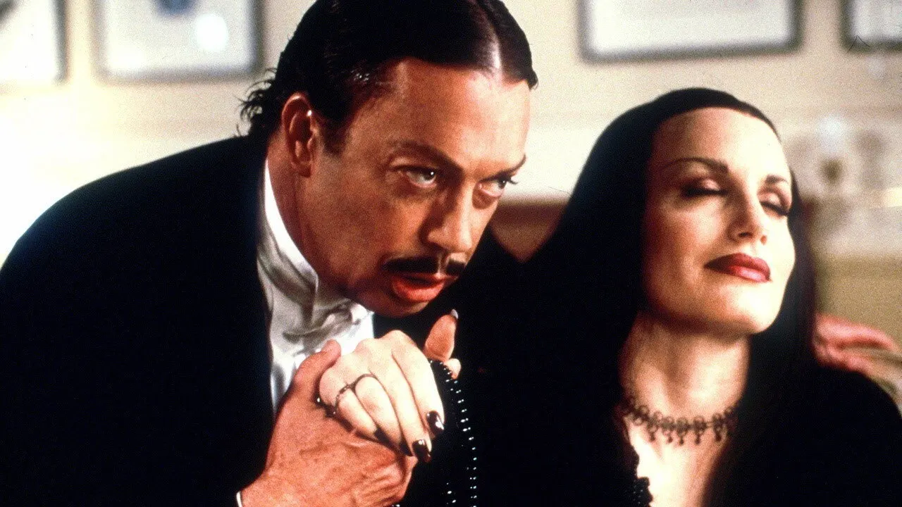Play Addams Family Reunion