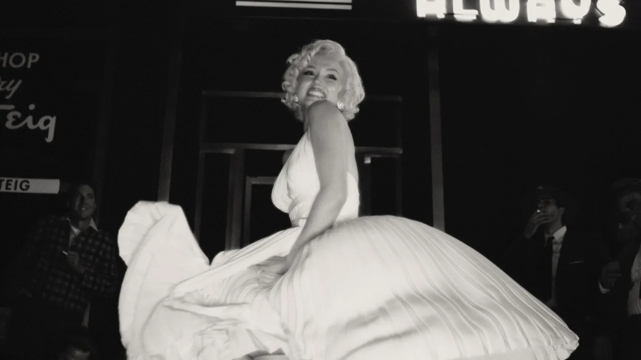 Play Blonde