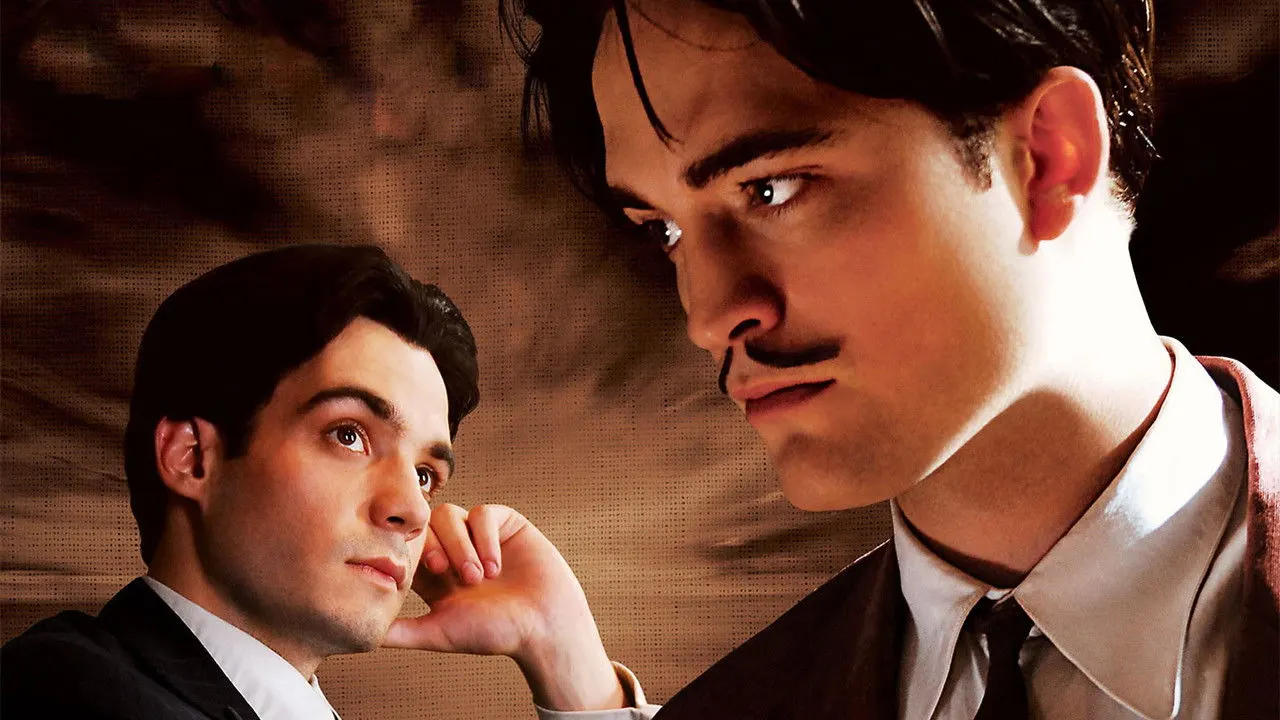 Play Little Ashes
