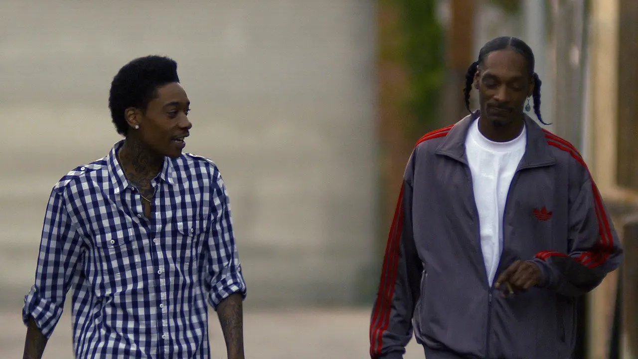 Play Mac & Devin Go to High School