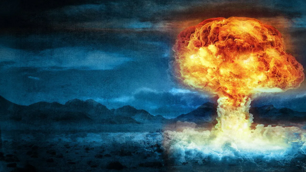 Play Oppenheimer: The Real Story
