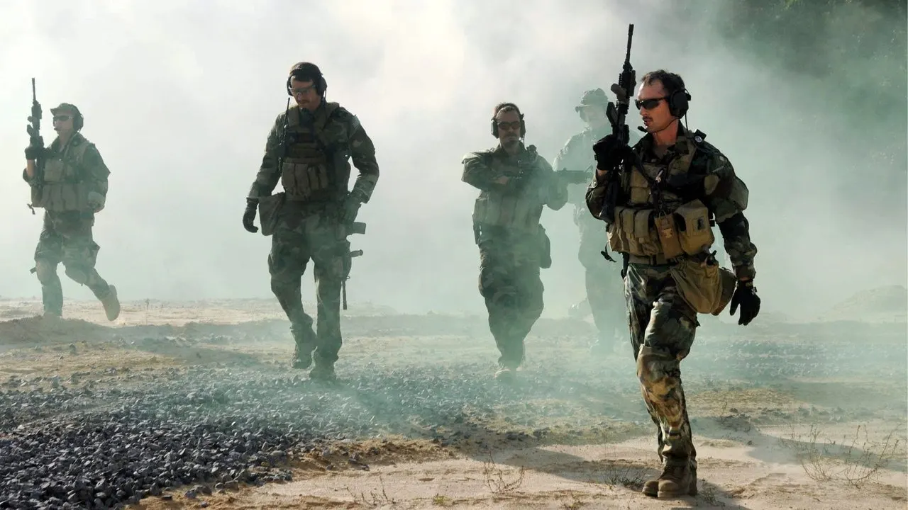 Play Seal Team Six: The Raid on Osama Bin Laden