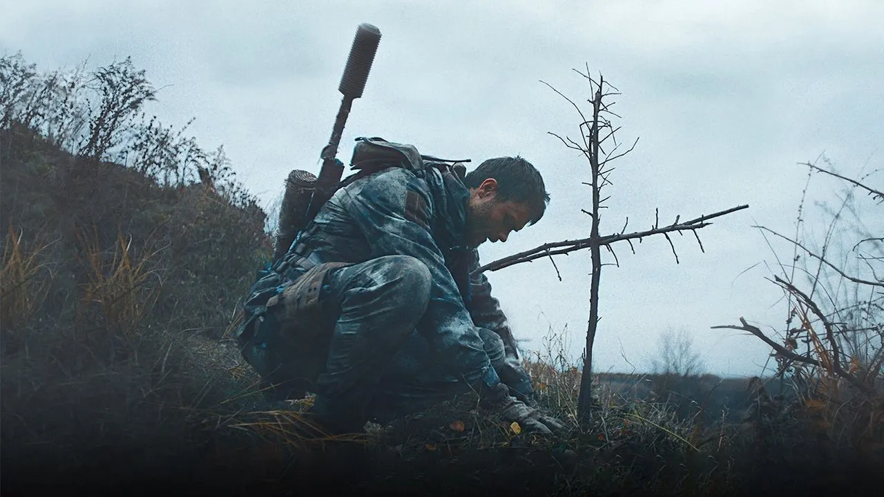 Play Sniper: The White Raven
