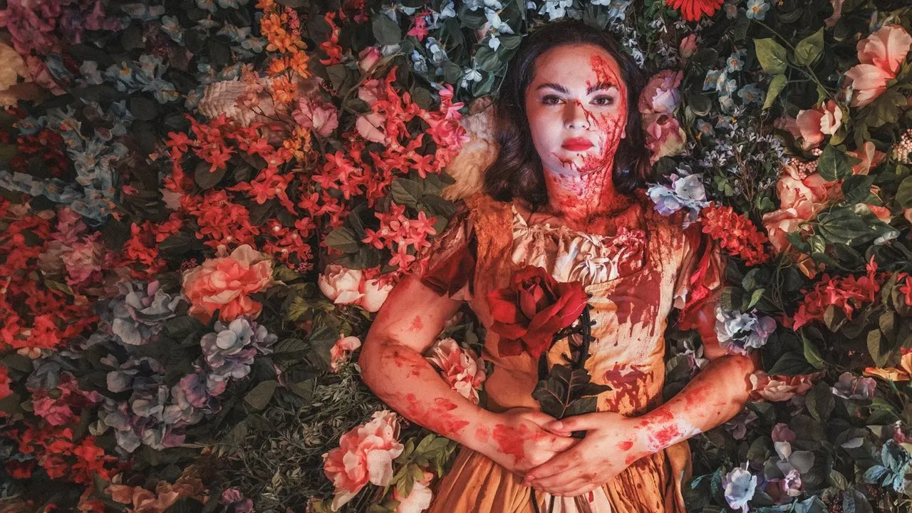 Play The Death of Snow White