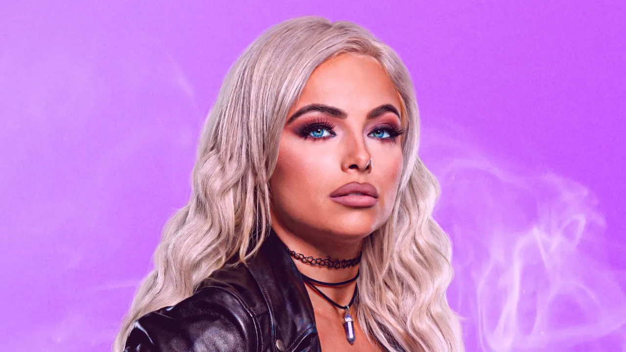 Play WWE: Liv Forever