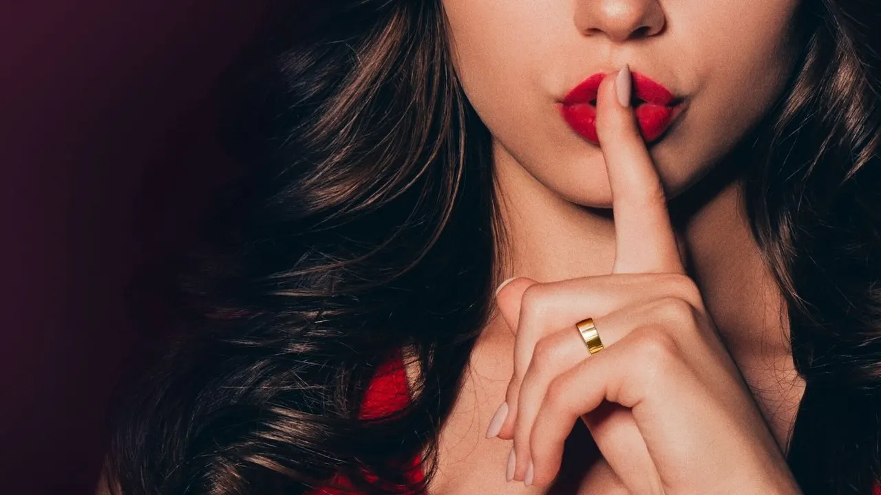 Play Ashley Madison: Sex, Lies & Scandal